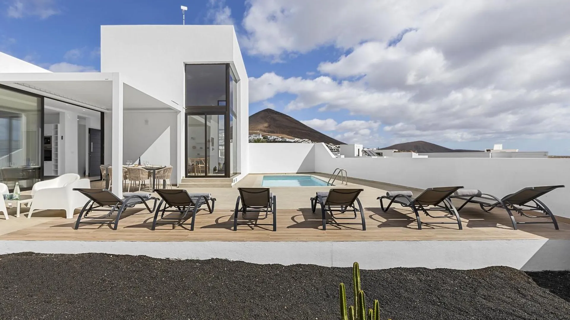 Casahost Fontaine Bleue Villa Tias 0*,  Spain